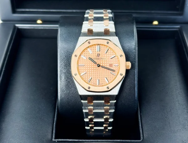 Audemars Piguet Royal Oak Quartz Watch-Pink Dial 33mm-67650SR.OO.1261SR.01 - Image 3