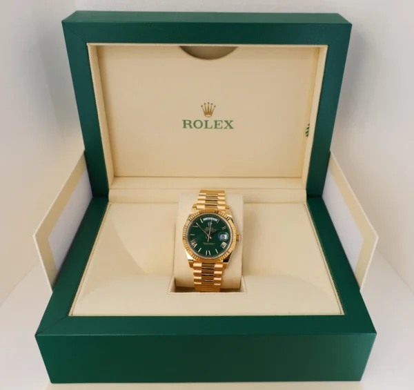 Rolex Day-Date 40 Yellow Gold Watch - Fluted Bezel - Green Roman Dial - President Bracelet - 228238 grrp - Image 7