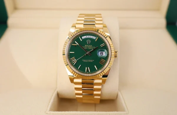 Rolex Day-Date 40 Yellow Gold Watch - Fluted Bezel - Green Roman Dial - President Bracelet - 228238 grrp - Image 8