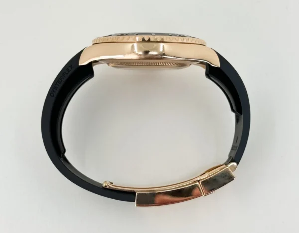 Rolex Yacht-Master 40 Rose Gold Everose 18k Black Dial Ceramic Bezel Oysterflex Rubber Bracelet 116655 - Image 8